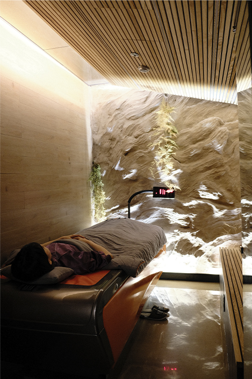 HERNE Clinic care room