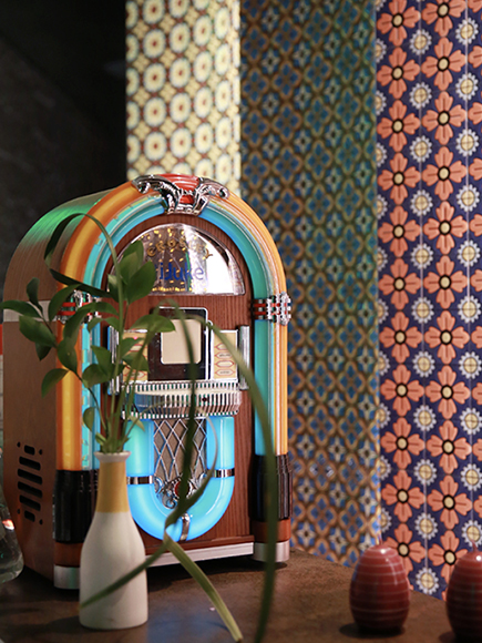 HERNE Clinic jukebox