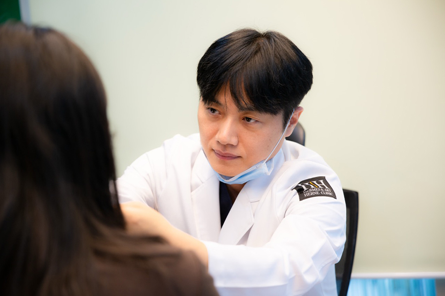 Hyunseung Seo, Medical Director of HERNE Clinic